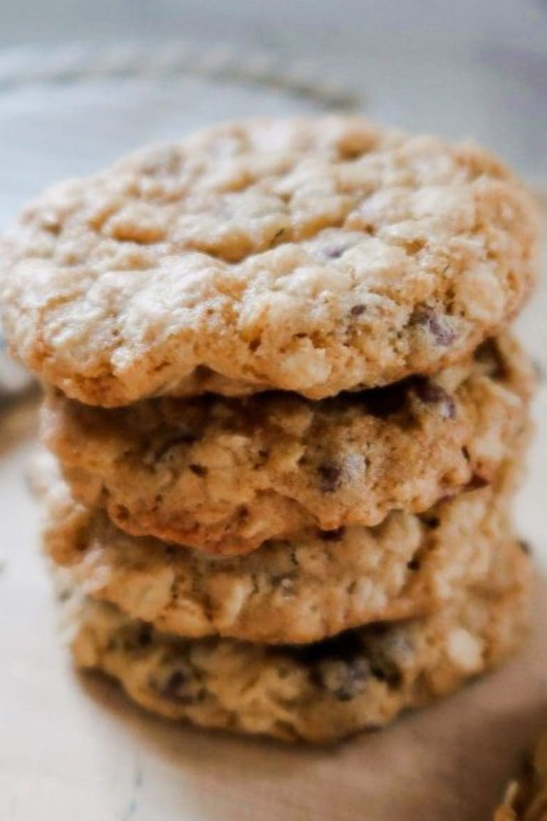 Chocolate Chip Oatmeal Cookies